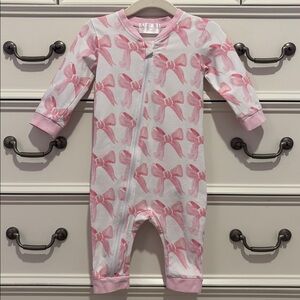 VGUC Cecil and Lou Baby Girl Pink Bow Pink Bows Zip Pajamas Size 9 Months